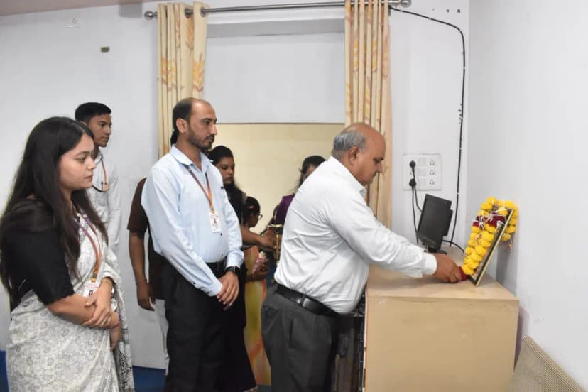 VJKM Self Finance College gallery image